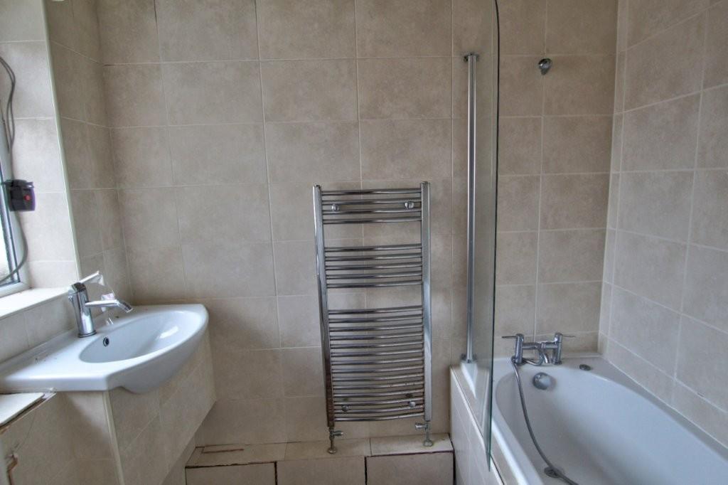 3 Bedroom House - End Terrace